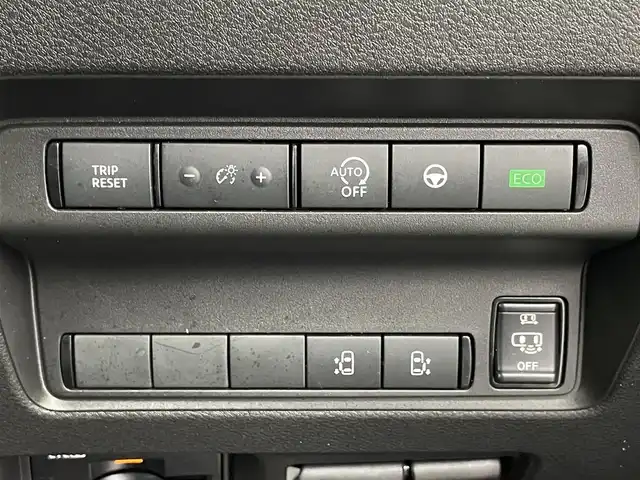 日産 セレナ ハイウェイスター V 埼玉県 2024(令6)年 0.9万km ブリリアントシルバー プロパイロット　純正１２．３インチナビ　アラウンドビューモニター　ＢＳＩ　ビルトインＥＴＣ２．０　前後ドライブレコーダー　レーダークルーズ　インテリジェントルームミラー　ワイヤレス充電　ＨＤＭＩ　ＴＶ