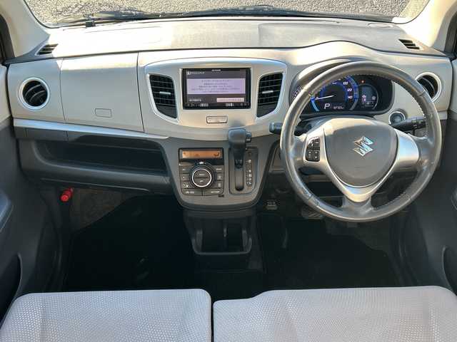 スズキ ワゴンＲ FZ 茨城県 2014(平26)年 9.3万km ミステリアスバイオレットパール 社外ナビ　/衝突軽減システム　/アイドリングストップ　/シートヒーター　/プッシュスタート/スペアキー　/電動格納ミラー　/横滑り防止装置　/盗難防止装置　/パワーウィンドウ　/パワーステアリング　/ドアバイザー　/社外フロアマット