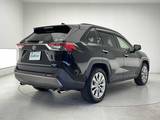 トヨタ ＲＡＶ４ G Zパッケージ 千葉県 2020(令2)年 4万km アティチュードブラックマイカ サンルーフ/純正SDナビ　/Bluetooth/CD/DVD/SD/フルセグ/トヨタセーフティセンス　/プリクラッシュ/レーントレーシング/オートハイビーム/レーダークルーズコントロール/クリアランスソナー/リアクロストラフィックアラート/パーキングサポートブレーキ/ロードサインアシスト/ブラインドスポットモニター/ビルトインＥＴＣ２．０　/レザーシート　/パワーシート　/バックカメラ　/ドライブレコーダー前後/電子パーキング　/ブレーキホールド　/シートヒーター　/シートメモリー　/パワーバックドア　/ドアバイザー/置くだけ充電/タイプA充電サポート/連動電動格納ミラー/ステアリングヒーター/ステアリングスイッチ/ダウンヒルアシスト/MT付AT/LEDヘッドライト/LEDフォグライト/純正アルミホイール/サングラスホルダー/４WD