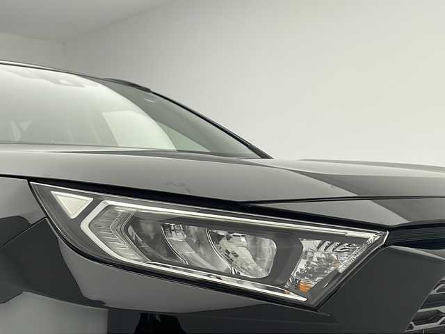 トヨタ ＲＡＶ４ G Zパッケージ 千葉県 2020(令2)年 4万km アティチュードブラックマイカ サンルーフ/純正SDナビ　/Bluetooth/CD/DVD/SD/フルセグ/トヨタセーフティセンス　/プリクラッシュ/レーントレーシング/オートハイビーム/レーダークルーズコントロール/クリアランスソナー/リアクロストラフィックアラート/パーキングサポートブレーキ/ロードサインアシスト/ブラインドスポットモニター/ビルトインＥＴＣ２．０　/レザーシート　/パワーシート　/バックカメラ　/ドライブレコーダー前後/電子パーキング　/ブレーキホールド　/シートヒーター　/シートメモリー　/パワーバックドア　/ドアバイザー/置くだけ充電/タイプA充電サポート/連動電動格納ミラー/ステアリングヒーター/ステアリングスイッチ/ダウンヒルアシスト/MT付AT/LEDヘッドライト/LEDフォグライト/純正アルミホイール/サングラスホルダー/４WD