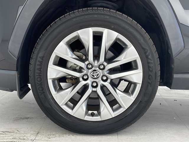 トヨタ ＲＡＶ４ G Zパッケージ 千葉県 2020(令2)年 4万km アティチュードブラックマイカ サンルーフ/純正SDナビ　/Bluetooth/CD/DVD/SD/フルセグ/トヨタセーフティセンス　/プリクラッシュ/レーントレーシング/オートハイビーム/レーダークルーズコントロール/クリアランスソナー/リアクロストラフィックアラート/パーキングサポートブレーキ/ロードサインアシスト/ブラインドスポットモニター/ビルトインＥＴＣ２．０　/レザーシート　/パワーシート　/バックカメラ　/ドライブレコーダー前後/電子パーキング　/ブレーキホールド　/シートヒーター　/シートメモリー　/パワーバックドア　/ドアバイザー/置くだけ充電/タイプA充電サポート/連動電動格納ミラー/ステアリングヒーター/ステアリングスイッチ/ダウンヒルアシスト/MT付AT/LEDヘッドライト/LEDフォグライト/純正アルミホイール/サングラスホルダー/４WD