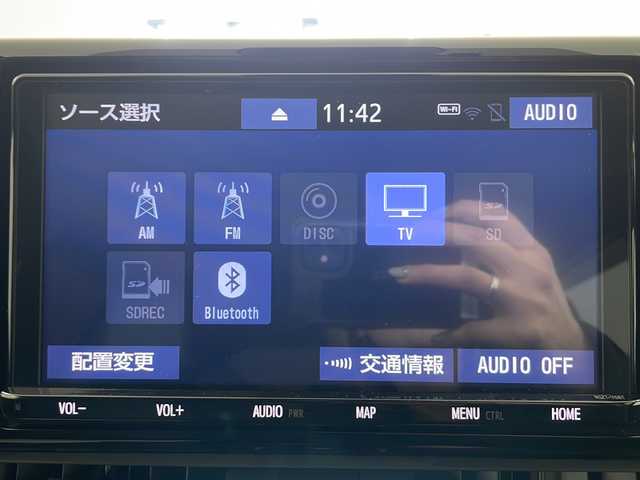 トヨタ ＲＡＶ４ アドベンチャー オフロードPKG 道央・札幌 2021(令3)年 3.6万km スーパーホワイトⅡ ・4WD/・純正9インチナビ/・CD/DVD/SD/MSV/BT/フルセグTV/・バックカメラ/・ビルトインETC/・PCS/ACC/LTA/RSA/AHB/・PKSB/BSM/クリソナ/・ESPELIR製ダウンサス/・TRDフューエルキャップ/・TRDマッドフラップ/・バグガード/・フェンダーカバー/・ルーフレール/・オートリトラクタブルウィンカーミラー/・革巻きステアリング/・ステアリングリモコン/・電動パーキングブレーキ/・MT付きAT/・パワーバックドア/・スペアキー