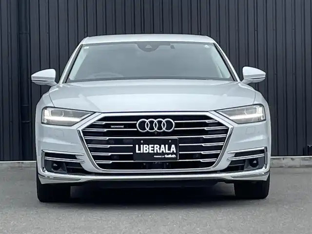 アウディ Ａ８ 55TFSIクワトロ 福島県 2019(平31)年 4.6万km グレイシアホワイトメタリック 純正ナビ(BT/USB)/フルセグTV/バックカメラ/360°/パドルシフト/LEDオートライト/ステアリングスイッチ/前後ドライブレコーダー/ビルトインETC2.0/追従クルーズコントロール/前席シートベンチレーション/全席シートヒーター/リア3面電動シェード/全席パワーシート/電子パーキングブレーキ/オートブレーキホールド/オートワイパー/全席独立オートエアコン/パワーバックドア/レザーシート/革巻ステアリング/アイドリングストップ/純正19AW/シートマッサージ機能/トランクスルー
