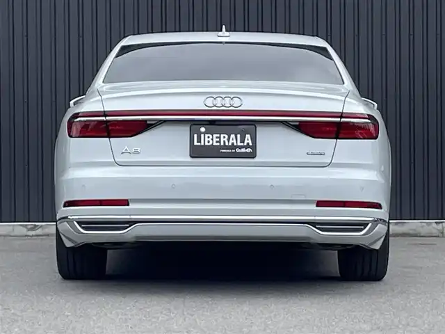アウディ Ａ８ 55TFSIクワトロ 福島県 2019(平31)年 4.6万km グレイシアホワイトメタリック 純正ナビ(BT/USB)/フルセグTV/バックカメラ/360°/パドルシフト/LEDオートライト/ステアリングスイッチ/前後ドライブレコーダー/ビルトインETC2.0/追従クルーズコントロール/前席シートベンチレーション/全席シートヒーター/リア3面電動シェード/全席パワーシート/電子パーキングブレーキ/オートブレーキホールド/オートワイパー/全席独立オートエアコン/パワーバックドア/レザーシート/革巻ステアリング/アイドリングストップ/純正19AW/シートマッサージ機能/トランクスルー