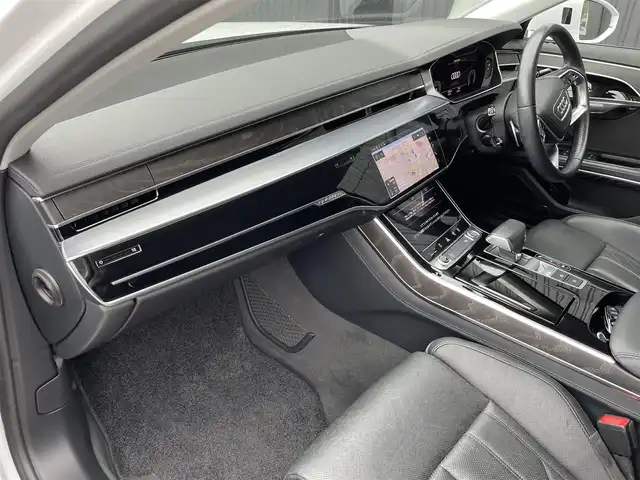 アウディ Ａ８ 55TFSIクワトロ 福島県 2019(平31)年 4.6万km グレイシアホワイトメタリック 純正ナビ(BT/USB)/フルセグTV/バックカメラ/360°/パドルシフト/LEDオートライト/ステアリングスイッチ/前後ドライブレコーダー/ビルトインETC2.0/追従クルーズコントロール/前席シートベンチレーション/全席シートヒーター/リア3面電動シェード/全席パワーシート/電子パーキングブレーキ/オートブレーキホールド/オートワイパー/全席独立オートエアコン/パワーバックドア/レザーシート/革巻ステアリング/アイドリングストップ/純正19AW/シートマッサージ機能/トランクスルー