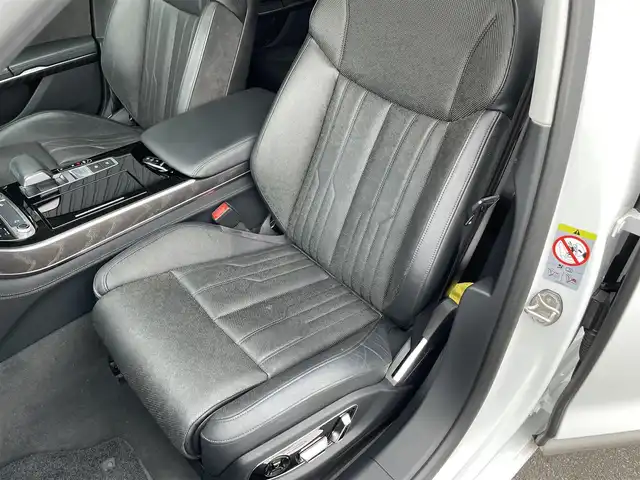 アウディ Ａ８ 55TFSIクワトロ 福島県 2019(平31)年 4.6万km グレイシアホワイトメタリック 純正ナビ(BT/USB)/フルセグTV/バックカメラ/360°/パドルシフト/LEDオートライト/ステアリングスイッチ/前後ドライブレコーダー/ビルトインETC2.0/追従クルーズコントロール/前席シートベンチレーション/全席シートヒーター/リア3面電動シェード/全席パワーシート/電子パーキングブレーキ/オートブレーキホールド/オートワイパー/全席独立オートエアコン/パワーバックドア/レザーシート/革巻ステアリング/アイドリングストップ/純正19AW/シートマッサージ機能/トランクスルー