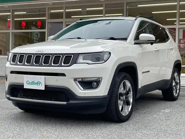 クライスラー・ジープ ジープ コンパス リミテッド 栃木県 2019(平31)年 4.6万km パール 純正メモリナビ/AM FM TV AUX BT/バックカメラ/オート４WD/追従式クルーズコントロール/ETC/電動リアゲート/前後ドライブレコーダー/純正フロアマット/前席シートヒーター/ハーフレザー/純正アルミホイール/コーナーセンサー/オートライト