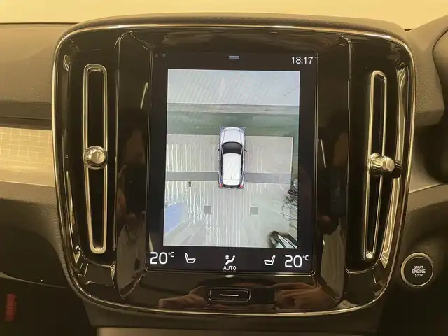 ボルボ ＸＣ４０ 岡山県 2020(令2)年 4.9万km 黒Ⅱ 純正SENSUSナビ　/３６０°カメラ　/アップルカープレイ　/Bluetooth/ドラレコ（純正）/シートヒーター　/ステアリングヒーター　/City Safety/Lane keeping Aid/Road Sign Information/Drive Alert/自動防眩ミラー/ブレーキAH/オートライト/オートワイパー/オートハイビーム/パノラマガラスSR/ワイヤレスチャージ/ステアリングS/W/PTG