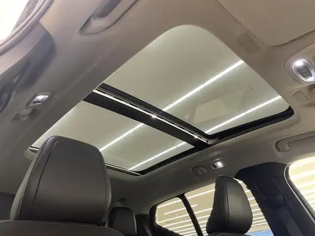 ボルボ ＸＣ４０ 岡山県 2020(令2)年 4.9万km 黒Ⅱ 純正SENSUSナビ　/３６０°カメラ　/アップルカープレイ　/Bluetooth/ドラレコ（純正）/シートヒーター　/ステアリングヒーター　/City Safety/Lane keeping Aid/Road Sign Information/Drive Alert/自動防眩ミラー/ブレーキAH/オートライト/オートワイパー/オートハイビーム/パノラマガラスSR/ワイヤレスチャージ/ステアリングS/W/PTG