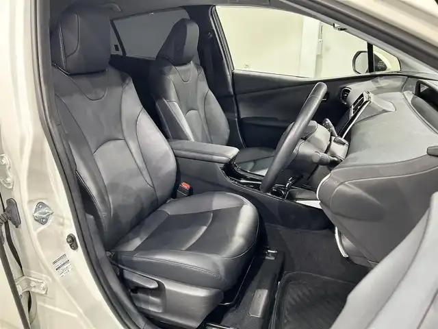 トヨタ プリウス A ツーリングセレクション 愛知県 2018(平30)年 2.3万km ホワイトパールクリスタルシャイン 純正９インチナビ/プリクラッシュセーフティ/レーダークルーズコントロール/レーンキープアシスト/アドバンストパーク/ブラインドスポットモニター/クリアランスソナー/先行車発進告知/ヘッドアップディスプレイ/シートヒーター/ドライブレコーダー/ビルトインETC/バックカメラ/純正フロアマット/ISOFIX