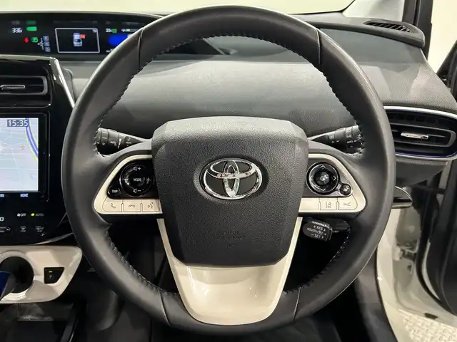 トヨタ プリウス A ツーリングセレクション 愛知県 2018(平30)年 2.3万km ホワイトパールクリスタルシャイン 純正９インチナビ/プリクラッシュセーフティ/レーダークルーズコントロール/レーンキープアシスト/アドバンストパーク/ブラインドスポットモニター/クリアランスソナー/先行車発進告知/ヘッドアップディスプレイ/シートヒーター/ドライブレコーダー/ビルトインETC/バックカメラ/純正フロアマット/ISOFIX