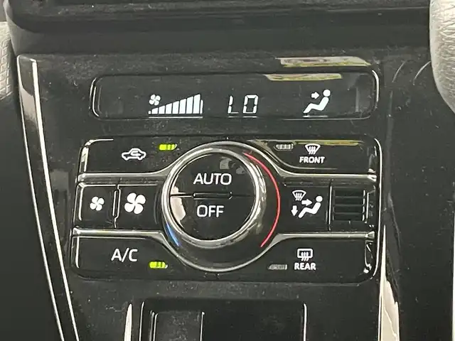 ダイハツ タント カスタム RS 愛知県 2024(令6)年 0.4万km ブラックマイカメタリック フォグランプ/プッシュスタート/ターボ車/Bluetooth/純正ナビ/LEDライト/両側パワースライドドア/カーテンエアバック/オートハイビーム/純正アルミホイール/前席シートヒーター