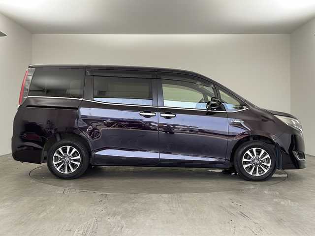 トヨタ エスクァイア ハイブリッド Gi 兵庫県 2019(令1)年 7.1万km ボルドーマイカメタリック ・純正10.5インチナビ&TV&CD&DVD&SD&BT/・バックカメラ/・両側パワースライドドア/・ビルトインETC/・スマートキー/・革シート/・前席シートヒーター/・クルーズコントロール/・nanoe/・トヨタセーフティセンス/・プリクラッシュセーフティ/・レーンディパーチャーアラート/・パーキングサポートブレーキ/・クリアランスソナー/・オートマチックハイビーム/・トラクションコントロール/・LEDヘッドライト/・LEDフォグライト
