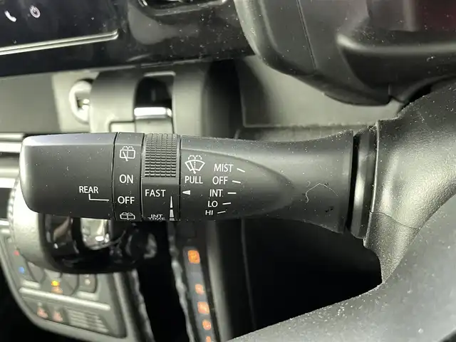スズキ スペーシア カスタム HYBRID XS 熊本県 2024(令6)年 1.2万km ブルーイッシュブラックパール3 純正ディスプレイオーディオ　/全周囲カメラ　/両側パワースライドドア　/前席シートヒーター　/ステアリングヒーター/スズキセーフティサポート/・デュアルセンサーブレーキサポート/・誤発進制御機能/・後方誤発進抑制機能/・車線逸脱警報/・車線逸脱抑制機能/・ふらつき警報機能/・車線維持支援システム/・先行車発進お知らせ機能/・標識認識システム/・レーダークルーズコントロール/衝突軽減ブレーキ　/アイドリングストップ　/横滑り防止　/社外フロアマット/純正１５インチAW/オートライト　/ＬＥＤヘッドライト/スマートキー/プッシュスタート