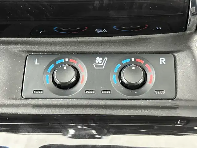 トヨタ ヴェルファイア Z Gエディション 愛知県 2018(平30)年 6.6万km ブラック 純正9インチナビ（AM/FM/フルセグ/BT/CD/DVD）/サンルーフ/電動リアゲート/純正18インチアルミホイール/レザーシート/D/N席シートヒーター・クーラー/D/N席パワーシート/D席シートメモリー/レーダークルーズコントロール/LEDヘッドライト/両側パワースライドドア/バックカメラ/レーントレーシングアシスト/クリアランスソナー/プリクラッシュセーフティ/ロードサインアシスト/ステアリングヒーター/オートハイビーム/オートライト/MTモード付AT/スマートキー/プッシュスタート/電動格納ミラー/純正フロアマット/ビルトインETC