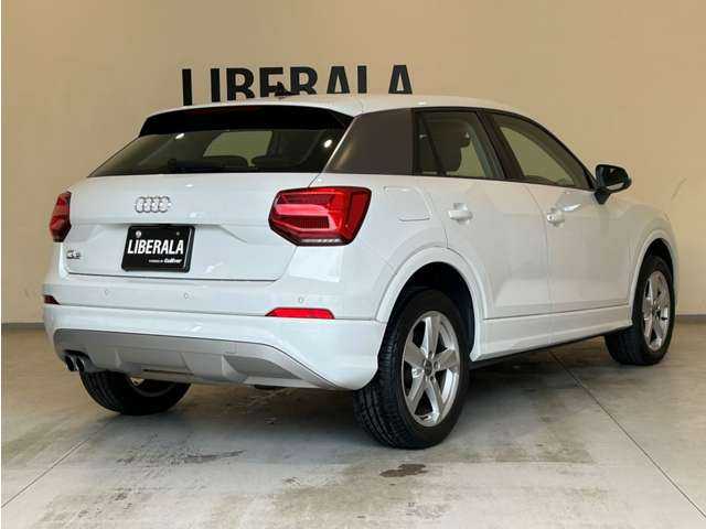 アウディ Ｑ２ 3.5TFSI シリンダーオンデマンドスポーツ 熊本県 2019(平31)年 5.6万km グレイシアホワイトメタリック 純正ナビ（Bluetooth、USB、地デジ）/バックカメラ/パワーバックドア/コーナーセンサー/シートヒーター/純正15インチアルミホイール/LEDヘッドライト/ETC