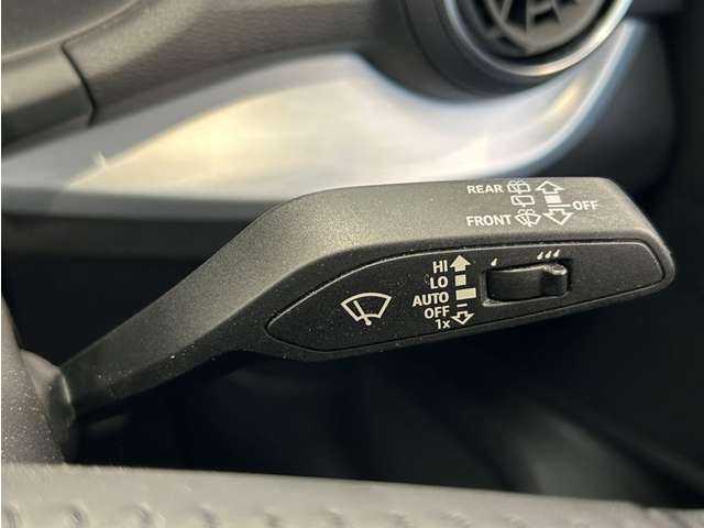 アウディ Ｑ２ 3.5TFSI シリンダーオンデマンドスポーツ 熊本県 2019(平31)年 5.6万km グレイシアホワイトメタリック 純正ナビ（Bluetooth、USB、地デジ）/バックカメラ/パワーバックドア/コーナーセンサー/シートヒーター/純正15インチアルミホイール/LEDヘッドライト/ETC