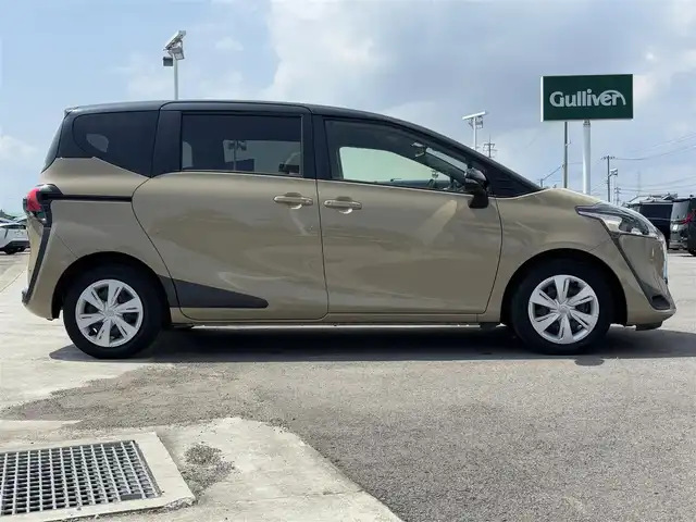 トヨタ シエンタ ファンベースG 徳島県 2018(平30)年 3.9万km ブラックマイカ/ベージュ 2トーン 社外7型ナビ　AVIC-RW712/（DISC/SD/フルセグ/BT/iPod/USB/HDMI/AUX）/バックカメラ/全方位カメラ/ビルトインETC/両側電動スライドドア/クリアランスソナー/PKSB/先行車発進/アイドリングストップ/リヤシートマインダー/LEDヘッドライト/純正フロアマット/電動格納ミラー/取扱説明書/新車時保証書