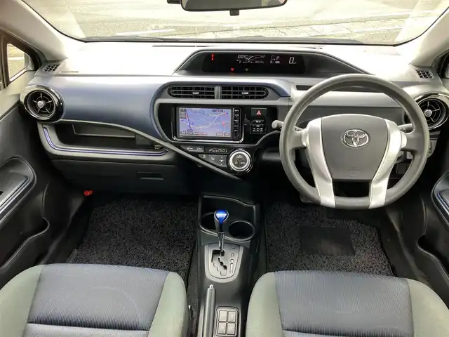 トヨタ アクア S 広島県 2015(平27)年 9万km シルバーM 純正ディーラーナビ/ワンセグTV/Bluetooth/社外15インチアルミ/ETC/キーレスキー/取扱説明書/スペアキー