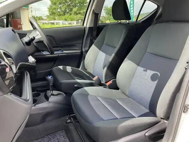 トヨタ アクア S 広島県 2015(平27)年 9万km シルバーM 純正ディーラーナビ/ワンセグTV/Bluetooth/社外15インチアルミ/ETC/キーレスキー/取扱説明書/スペアキー