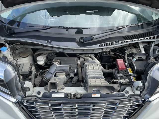 スズキ スペーシア カスタム HYBRID XS ターボ 兵庫県 2019(平31)年 7.2万km ピュアホワイトパール/ブラック2トーン 社外（Panasonic）ナビ/・BT/・フルセグTV/全方位カメラ/HUD/クルーズコントロール/クリアランスソナー/パドルシフト/運転席シートヒーター/ビルトインETC/純正フロアマット/純正アルミホイール/両側パワースライドドア/純正ドアバイザー