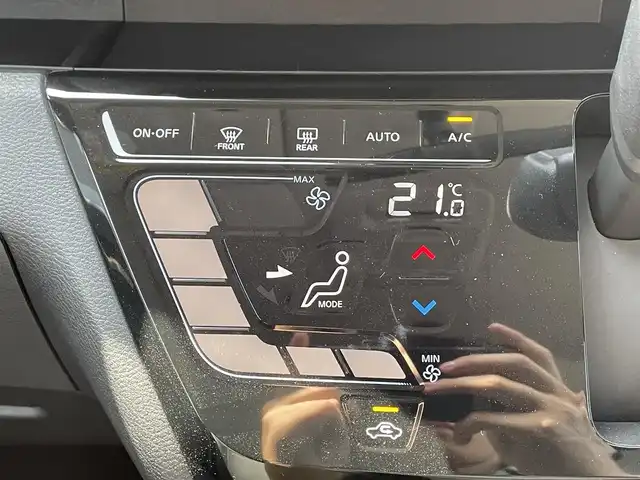 日産 ルークス HWS Gターボ プロパイロットED 滋賀県 2023(令5)年 0.7万km ホワイトパール 純正9インチディスプレイオーディオ/（Bluetooth/AppleCarPlay/iPod）/全方位カメラ/前後コーナーセンサー/両側パワースライドドア/追従型クルーズコントロール/衝突被害軽減ブレーキ/ETC/電動パーキングブレーキ/オートホールドブレーキ/スマートキー/プッシュスタート/オートライト