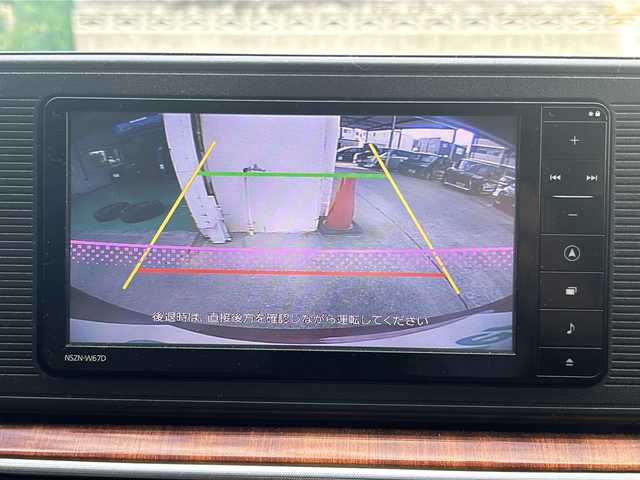 ダイハツ キャスト スタイル X 沖縄県 2017(平29)年 7.5万km ファイアークォーツレッドM 純正ナビ/（ＡＭ／ＦＭ／ＣＤ／ＤＶＤ／ＢＴ）　/フルセグＴＶ　/バックモニター　/ＥＴＣ　/横滑り防止機能　　/純正フロアマット　/オートライト　/アイドリングストップ　/ダブルエアバッグ