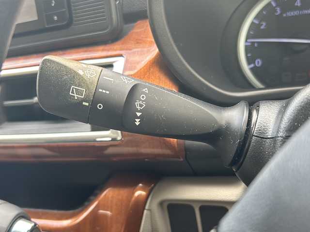 ダイハツ キャスト スタイル X 沖縄県 2017(平29)年 7.5万km ファイアークォーツレッドM 純正ナビ/（ＡＭ／ＦＭ／ＣＤ／ＤＶＤ／ＢＴ）　/フルセグＴＶ　/バックモニター　/ＥＴＣ　/横滑り防止機能　　/純正フロアマット　/オートライト　/アイドリングストップ　/ダブルエアバッグ