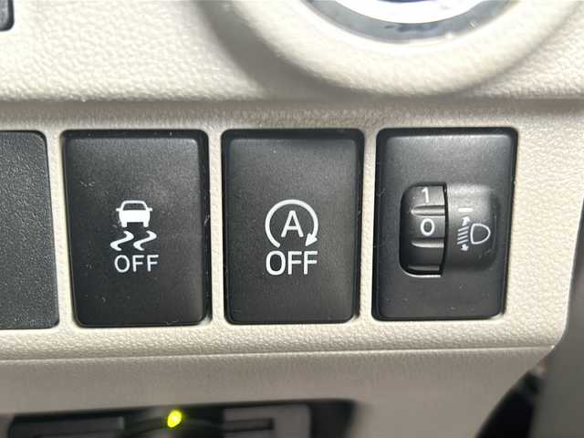 ダイハツ キャスト スタイル X 沖縄県 2017(平29)年 7.5万km ファイアークォーツレッドM 純正ナビ/（ＡＭ／ＦＭ／ＣＤ／ＤＶＤ／ＢＴ）　/フルセグＴＶ　/バックモニター　/ＥＴＣ　/横滑り防止機能　　/純正フロアマット　/オートライト　/アイドリングストップ　/ダブルエアバッグ