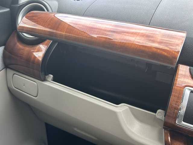 ダイハツ キャスト スタイル X 沖縄県 2017(平29)年 7.5万km ファイアークォーツレッドM 純正ナビ/（ＡＭ／ＦＭ／ＣＤ／ＤＶＤ／ＢＴ）　/フルセグＴＶ　/バックモニター　/ＥＴＣ　/横滑り防止機能　　/純正フロアマット　/オートライト　/アイドリングストップ　/ダブルエアバッグ