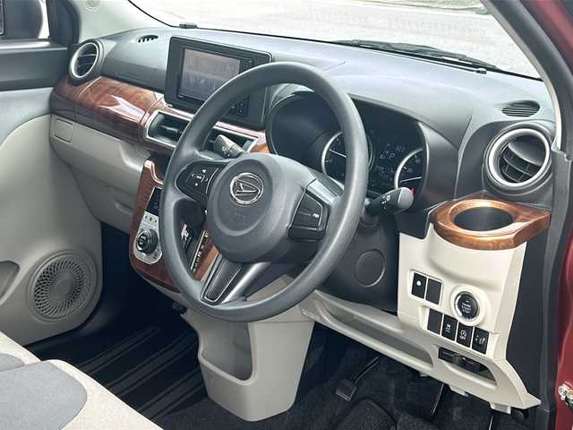 ダイハツ キャスト スタイル X 沖縄県 2017(平29)年 7.5万km ファイアークォーツレッドM 純正ナビ/（ＡＭ／ＦＭ／ＣＤ／ＤＶＤ／ＢＴ）　/フルセグＴＶ　/バックモニター　/ＥＴＣ　/横滑り防止機能　　/純正フロアマット　/オートライト　/アイドリングストップ　/ダブルエアバッグ