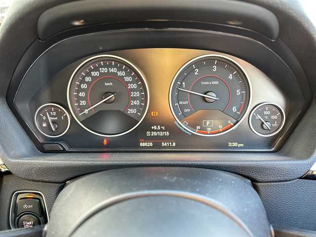 ＢＭＷ ３２０ｄ Mスポーツ 岐阜県 2015(平27)年 6.9万km アルピンホワイトⅢ 登録時走行距離68626km/8.8インチ純正ナビ/Bluetooth　Audio/SD/AUX/CD/DVD/バックカメラ/レーダークルーズコントロール/パドルシフト/ステアリングスイッチ/純正ドライブレコーダー(ND-DVR40)/ビルトインETC/プッシュスタート/電格ウィンカーミラー/オールオートパワーウィンドウ/社外エアロ(フロント、リアスポイラー)/純正AW/禁煙車/保証書/取説