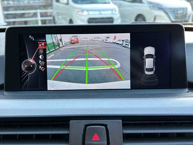 ＢＭＷ ３２０ｄ Mスポーツ 岐阜県 2015(平27)年 6.9万km アルピンホワイトⅢ 登録時走行距離68626km/8.8インチ純正ナビ/Bluetooth　Audio/SD/AUX/CD/DVD/バックカメラ/レーダークルーズコントロール/パドルシフト/ステアリングスイッチ/純正ドライブレコーダー(ND-DVR40)/ビルトインETC/プッシュスタート/電格ウィンカーミラー/オールオートパワーウィンドウ/社外エアロ(フロント、リアスポイラー)/純正AW/禁煙車/保証書/取説