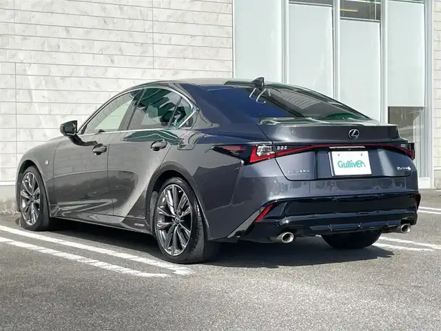 レクサス ＩＳ 300h Fスポーツ 宮崎県 2022(令4)年 5.9万km ソニッククロム 純正ナビ/・フルセグTV・Bluetooth・DVD・CD/全方位カメラ/ビルトインETC/D/N席パワーシート/D/N席シートヒーター/ハンドルヒーター/前後ドライブレコーダー/衝突軽減ブレーキ/レーダークルーズコントロール/オートハイビームアシスト/パドルシフト/前後コーナーセンサー/ブラインドスポットモニター/純正フロアマット/純正19インチアルミホイール