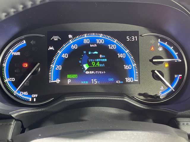 トヨタ ヴォクシー ハイブリッド 神奈川県 2025(令7)年 0.1千km プラチナホワイトパールマイカ ToyotaSafetySense/プリクラッシュセーフティ/緊急時操舵支援/フロントクロストラフィックアラート/レーントレーシングアシスト/レーンディパーチャーアラート/レーダークルーズコントロール/オートマチックハイビームシステム/ロードサインアシスト/ドライバー異常時対応システム/プロアクティブドライビングアシスト/発進遅れ告知機能/パーキングサポートブレーキ/(前後方静止物/後方接近車両)/(周囲静止物/後方歩行者)/アドバンストパーク/パノラミックビューモニター/ECO/PWR+EVモード/８インチディスプレイオーディオ/コネクティッドナビ/DTV/Bluetooth/スマホ連携/HDMI/快適便利パッケージ/ハンズフリーデュアルパワースライドドア/パワーバックドア/ステアリングヒーター/シートヒーター(前席・2列目)/オットマン/デジタルインナーミラー/AC100Vコンセント/ブレーキホールド/取説/ナビ説/保証書/スペアキー