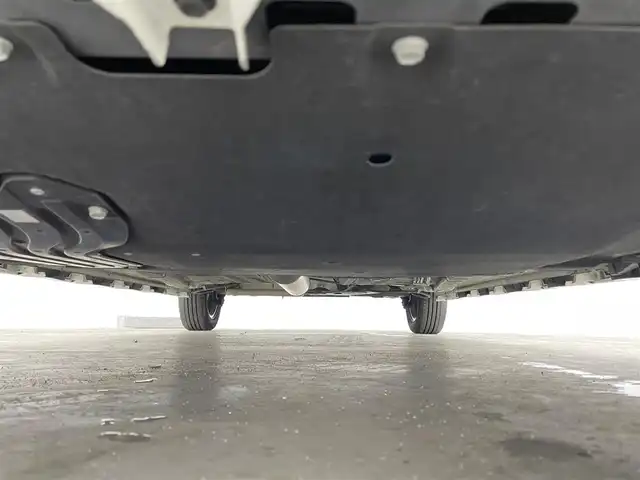 スズキ ソリオ バンディット HV MV 宮城県 2021(令3)年 4.4万km ピュアホワイトP 純正９型ナビ/両側パワースライドドア/全周囲カメラ/ヘッドアップディスプレイ/シートヒーター/パーキングセンサー/アダプティブクルーズコントロール/LEDヘッドライト/セーフティサポート/フルセグTV/スマートフォン連携/ミラー型ドライブレコーダー/CD/DVDプレーヤー/ETC/禁煙車