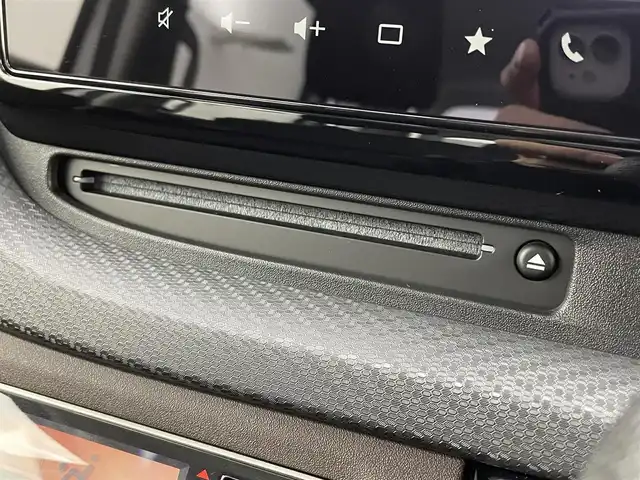 スズキ ソリオ バンディット HV MV 宮城県 2021(令3)年 4.4万km ピュアホワイトP 純正９型ナビ/両側パワースライドドア/全周囲カメラ/ヘッドアップディスプレイ/シートヒーター/パーキングセンサー/アダプティブクルーズコントロール/LEDヘッドライト/セーフティサポート/フルセグTV/スマートフォン連携/ミラー型ドライブレコーダー/CD/DVDプレーヤー/ETC/禁煙車