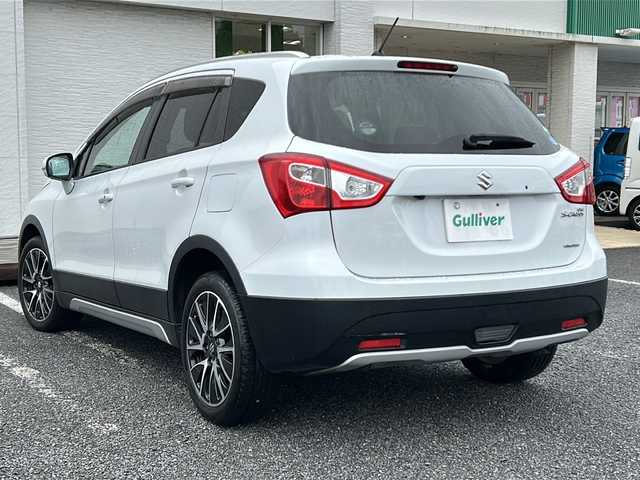 スズキ ＳＸ４ Ｓクロス 千葉県 2015(平27)年 8.4万km クールホワイトパール ４ＷＤ　ナビ　ＡＶＩＣ－ＺＨ０７７７　バックカメラ　フルセグ　ＥＴＣ　シートヒーター　クルコン マット　横滑り防止　ＭＴモード付ＡＴ　サイドエアロパーツ　純正１７インチＡＷ　　ＨＩＤ　スマートキー