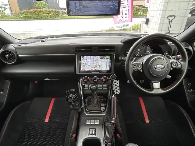 スバル ＢＲＺ S 愛知県 2022(令4)年 3.5万km クリスタルホワイトP アイサイト/社外９インチナビ/フルセグTV・CD・DVD・Bluetooth・HDMI・SD・USB/バックカメラ/プリクラッシュセーフティ/リア・オートマチック・ブレーキ（RAB）/スバル・リア・ビークル・ディティクション（SRVD）/車線逸脱警報/レーダークルーズコントロール/クリアランスソナー/前席シートヒーター/パドルシフト/スマートキー/プッシュスタート/社外デジタルインナーミラー/ETC/純正ドラレコ/電格ミラー/純正フロアマット/保証書/取扱説明書/スペアスマートキー/ディーラー点検整備記録簿1ヶ月・6ヶ月・R4・R6