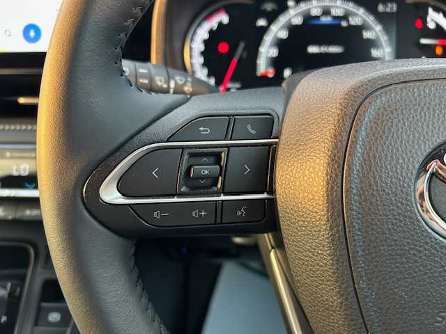 トヨタ ノア S－Z 大阪府 2023(令5)年 1.4万km ホワイトパールクリスタルシャイン １０．５インチナビ　/フルセグ　/バックカメラ　/Ｂｌｕｅｔｏｏｔｈ　/フリップダウンモニター　/快適利便パッケージ　/三眼ＬＥＤヘッドライト　/ＤＶＤデッキ　/ビルトイン２．０ＥＴＣ　/両側パワースライド/パワーバックドア/シートヒーター（1列2列目席）/ステアリングヒーター　