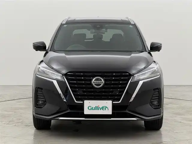 日産 キックス X 熊本県 2021(令3)年 4万km ピュアブラック 純正９型ナビ　/アラウンドビューモニター　/ＥＴＣ　/前後ドラレコ　/インテリジェントルームミラー　/プロパイロット　/コーナーセンサー/エマージェンシーブレーキ　/レーンキープ　/シートヒーター　/ステアリングヒーター　/ＬＥＤヘッドライト　/純正１７インチアルミホイール