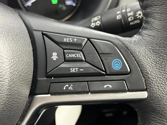 日産 キックス X 熊本県 2021(令3)年 4万km ピュアブラック 純正９型ナビ　/アラウンドビューモニター　/ＥＴＣ　/前後ドラレコ　/インテリジェントルームミラー　/プロパイロット　/コーナーセンサー/エマージェンシーブレーキ　/レーンキープ　/シートヒーター　/ステアリングヒーター　/ＬＥＤヘッドライト　/純正１７インチアルミホイール