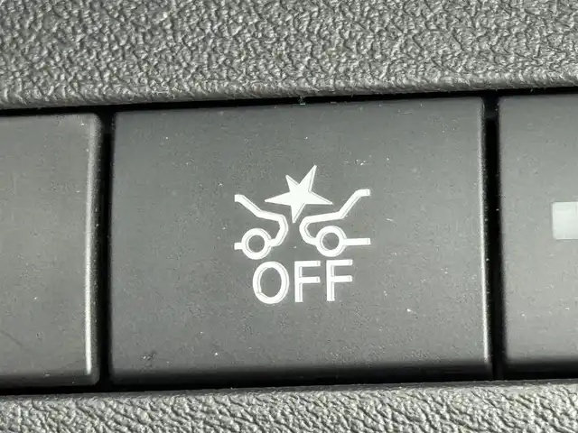 日産 キックス X 熊本県 2021(令3)年 4万km ピュアブラック 純正９型ナビ　/アラウンドビューモニター　/ＥＴＣ　/前後ドラレコ　/インテリジェントルームミラー　/プロパイロット　/コーナーセンサー/エマージェンシーブレーキ　/レーンキープ　/シートヒーター　/ステアリングヒーター　/ＬＥＤヘッドライト　/純正１７インチアルミホイール