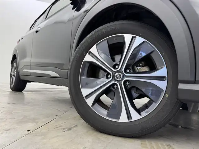 日産 キックス X 熊本県 2021(令3)年 4万km ピュアブラック 純正９型ナビ　/アラウンドビューモニター　/ＥＴＣ　/前後ドラレコ　/インテリジェントルームミラー　/プロパイロット　/コーナーセンサー/エマージェンシーブレーキ　/レーンキープ　/シートヒーター　/ステアリングヒーター　/ＬＥＤヘッドライト　/純正１７インチアルミホイール