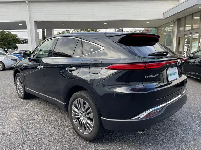 トヨタ ハリアー ハイブリッド Z レザーパッケージ 愛知県 2020(令2)年 7.5万km プレシャスブラックパール ワンオーナー/4WD/純正メーカーナビ(AM/FM/BT/USB/フルセグTV)/トヨタセーフティセンス/　・プリクラッシュセーフティー/　・ブラインドスポットモニター/　・クリアランスソナー/　・リアクロストラフィックアラート/　・レーントレーシングアシスト/　・パーキングサポートブレーキ/　・ロードサインアシスト/レザーシート/パノラミックビューモニタ/デジタルインナーミラー（ドラレコ付）/ヘッドアップディスプレイ/メモリー機能付きパワーシート/シートヒーター（D/N席）/シートベンチレーション（D/N席）/ハンドルヒーター/電動パーキングブレーキ/ブレーキホールド/ドライブモード切替/純正19インチアルミホイール/ビルドインETC2.0/スマートキー/スペアキー×1/取説/保証書