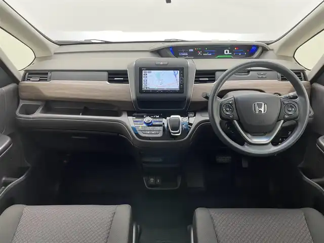 ホンダ フリード ハイブリット G ホンダセンシング 愛知県 2022(令4)年 3.7万km プラチナホワイトパール 純正ナビ　両側パワスラ　禁煙車　フルセグＴＶ　ＤＶＤ再生　ＥＴＣ　追従クルコン　ドラレコ　コーナーセンサー　車線逸脱　衝突軽減　バックカメラ　ＵＳＢ　ＬＥＤオートライト　シートヒーター　スマートキー　プッシュスタート　Cパッケージ