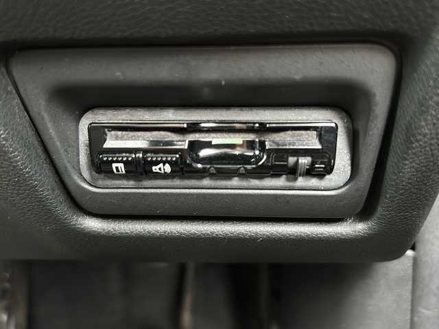 ホンダ ステップワゴン モデューロX 岐阜県 2017(平29)年 10.8万km プレミアムスパークルブラックパール 登録時走行距離107154km/純正１０型ナビ/純正後席モニター/フルセグテレビ/バックカメラ/Blue tooth・CD・DVD・iPod・SDミュージックサーバー/ETC/両側パワースライドドア/衝突被害軽減システム/ドライブレコーダー前方/レーンキープアシスト/レーダークルーズコントロール/プッシュスタート/スマートキー/ハーフレザーシート/オートライト