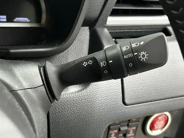 トヨタ ルーミー カスタムG－T 滋賀県 2023(令5)年 1.2万km パールホワイトⅢ 純正メモリナビ/【Bluetooth/CD/DVD/USB/フルセグ 】/両側パワースライドドア/全方位カメラ/前後ソナー/追従クルーズコントロール/オートハイビーム/オートホールド/純正15アルミ/純正ETC/純正LEDヘッドライト