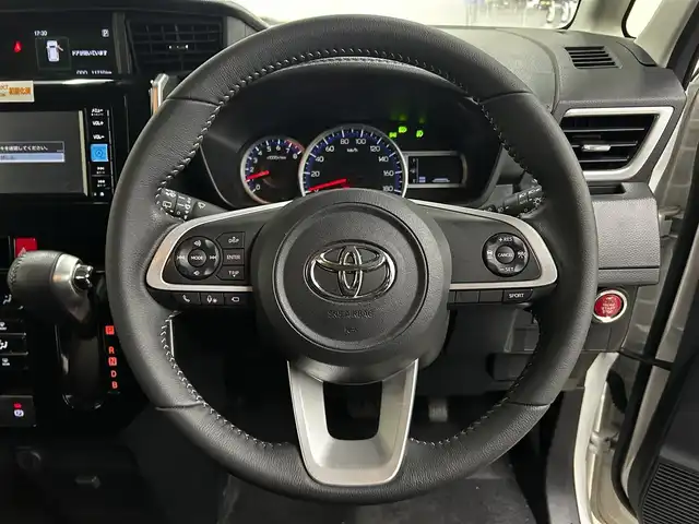 トヨタ ルーミー カスタムG－T 滋賀県 2023(令5)年 1.2万km パールホワイトⅢ 純正メモリナビ/【Bluetooth/CD/DVD/USB/フルセグ 】/両側パワースライドドア/全方位カメラ/前後ソナー/追従クルーズコントロール/オートハイビーム/オートホールド/純正15アルミ/純正ETC/純正LEDヘッドライト