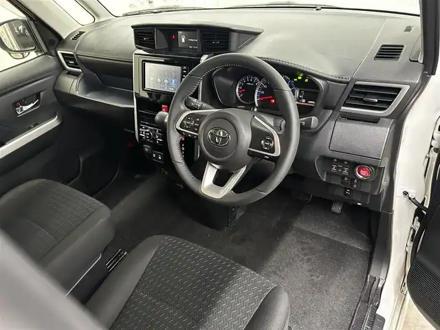 トヨタ ルーミー カスタムG－T 滋賀県 2023(令5)年 1.2万km パールホワイトⅢ 純正メモリナビ/【Bluetooth/CD/DVD/USB/フルセグ 】/両側パワースライドドア/全方位カメラ/前後ソナー/追従クルーズコントロール/オートハイビーム/オートホールド/純正15アルミ/純正ETC/純正LEDヘッドライト